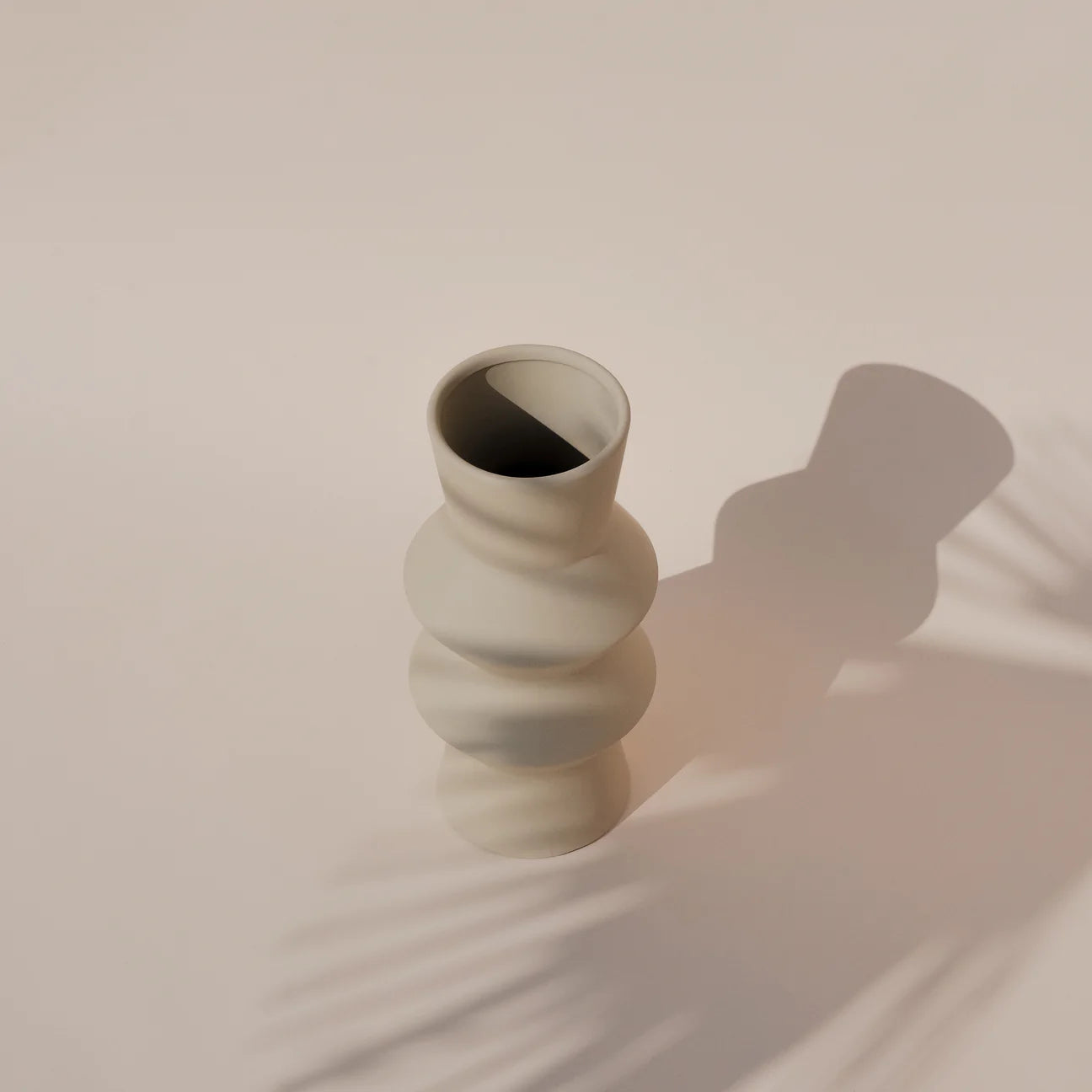 Vase nude